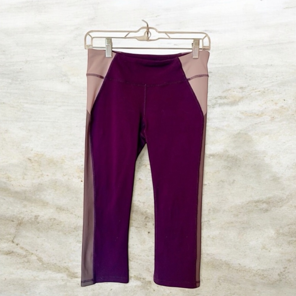 ALO Purple/Gray Cropped Leggings‎